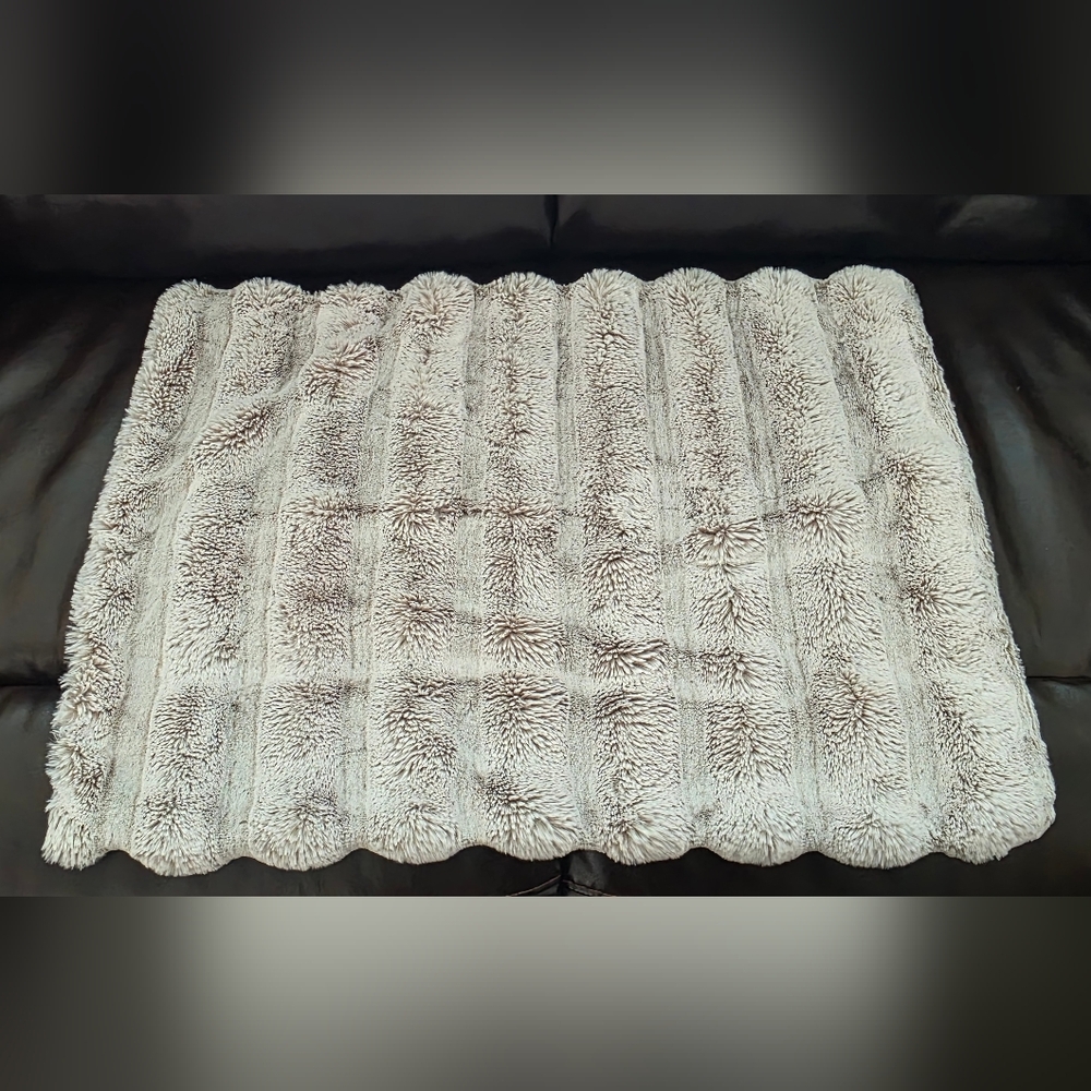 Plush Faux Fur Standard Pillow Case